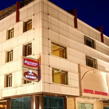 Hotel Southern Делі Номер фото