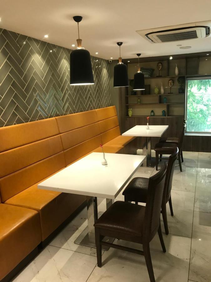 Hotel Southern Делі Екстер'єр фото