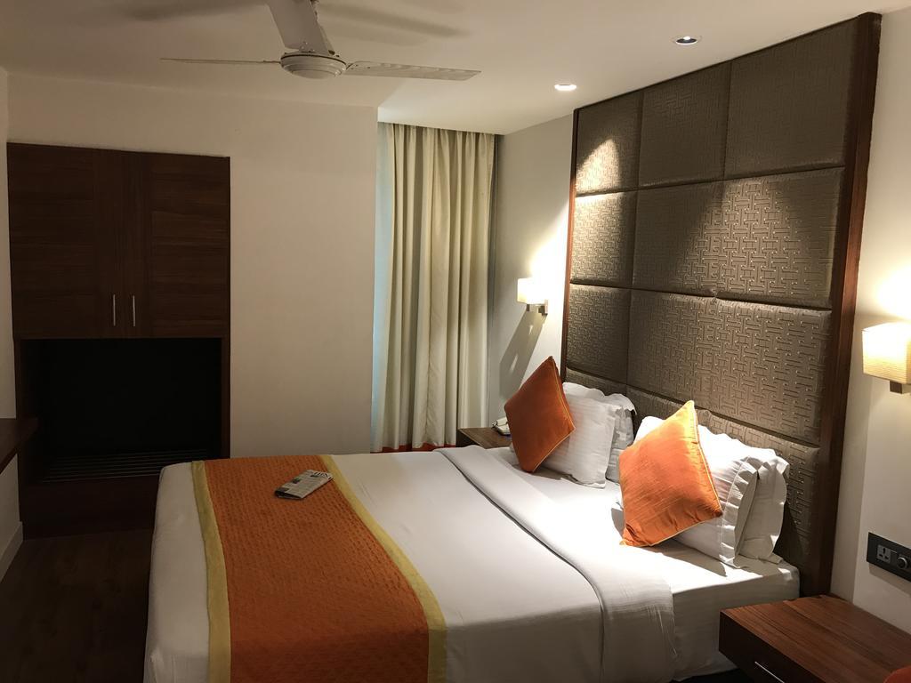 Hotel Southern Делі Екстер'єр фото