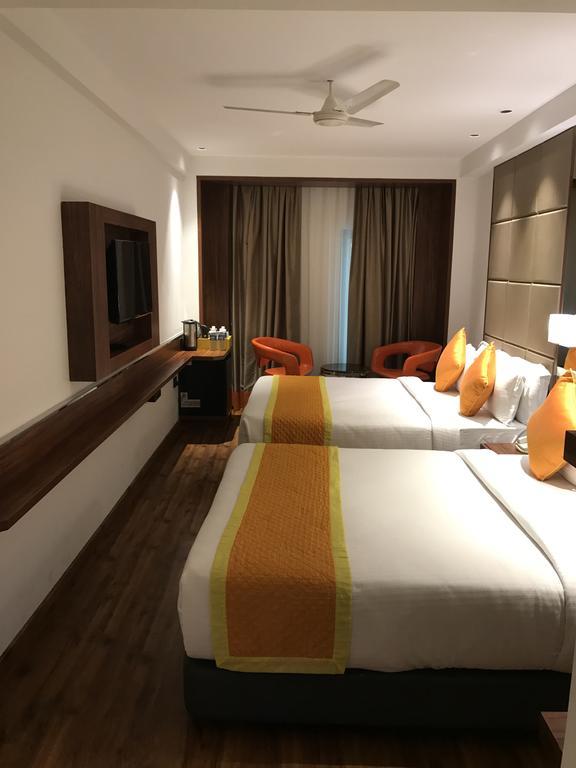 Hotel Southern Делі Екстер'єр фото